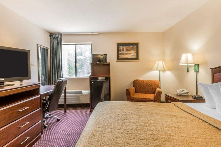Room 21 of 33
