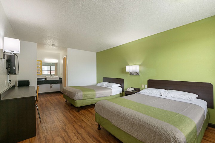 Room 16 of 22