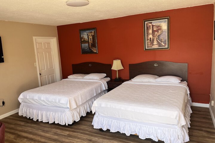 Room 34 of 51
