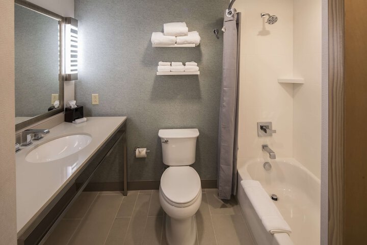 Hilton Garden Inn Pittsburgh Airport