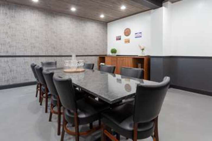 Dining 99 of 160