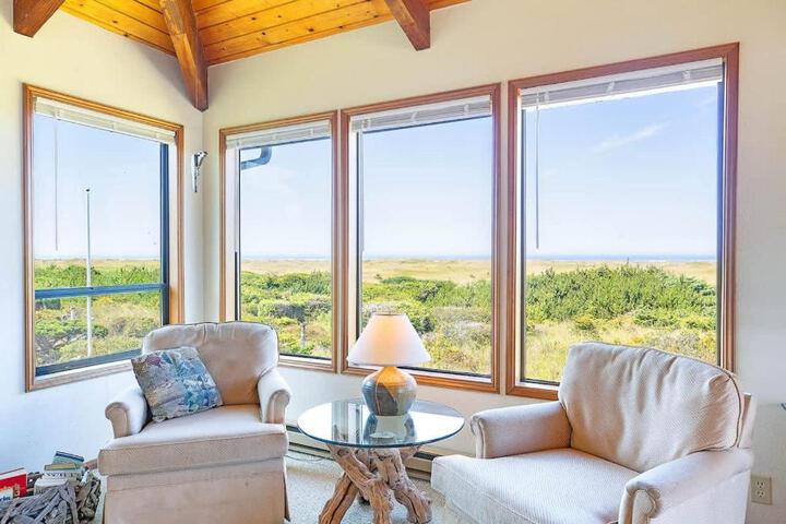 Haven Hideaway - Ocean Views from Every Room