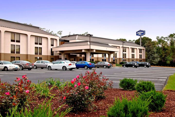 Hotel 3 of 70
