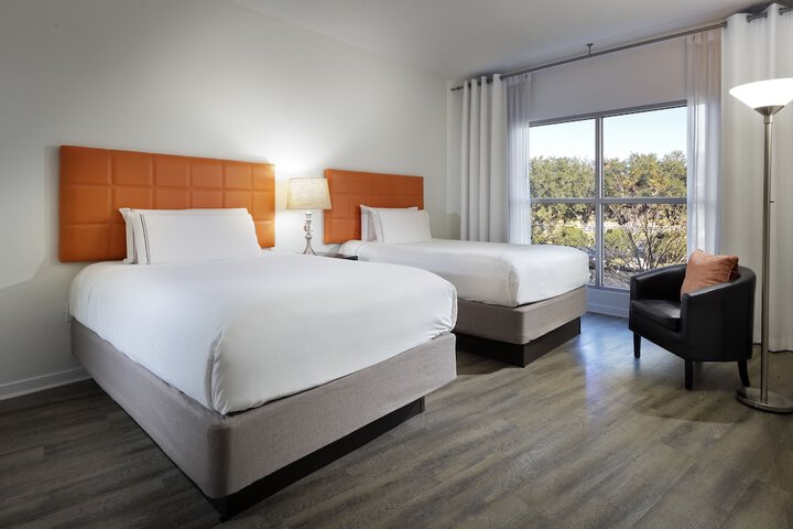 Room 103 of 184