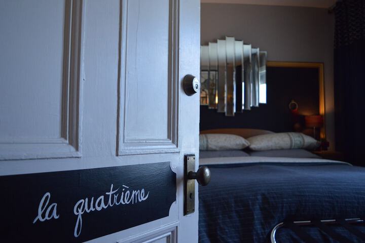 Room 90 of 164