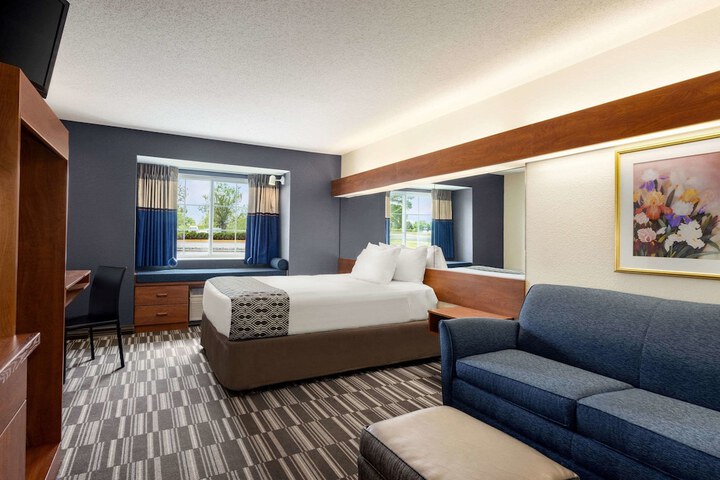 Room 20 of 51