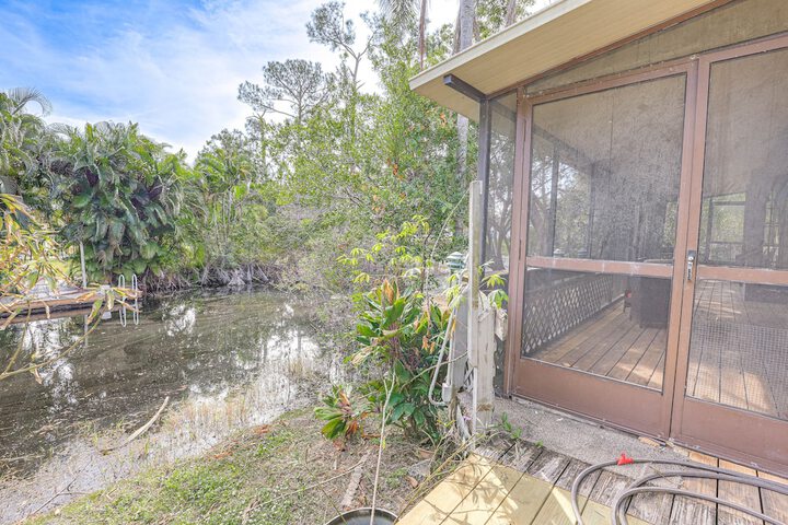 Lake Placid Home w / Screened Porch: Near Lake Clay