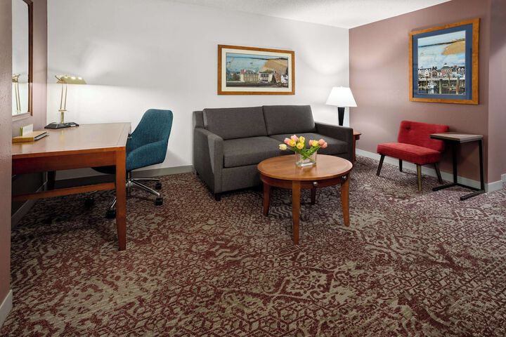 Room 18 of 39