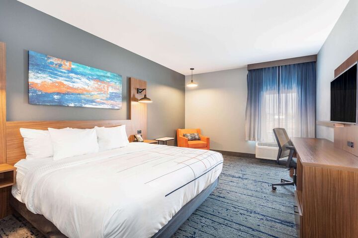 Room 44 of 63