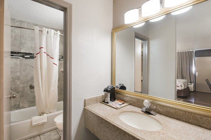 Red Roof Inn Lenoir