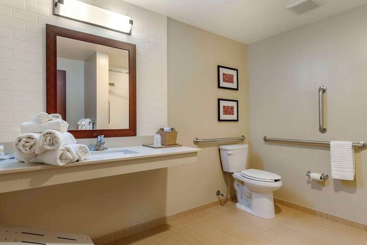 Room 19 of 32