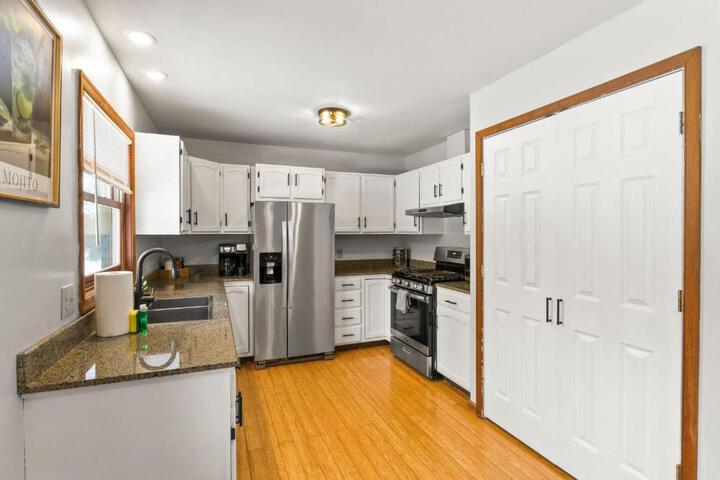 Near Ithaca!Hot Tub! LRG Home!Sleeps 14! Dogs ok!