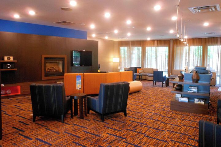 Courtyard by Marriott Pittsburgh Monroeville