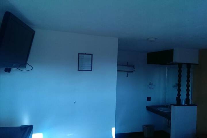 Room 12 of 18