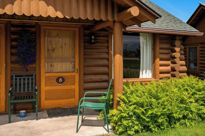 El Western Cabins & Lodges