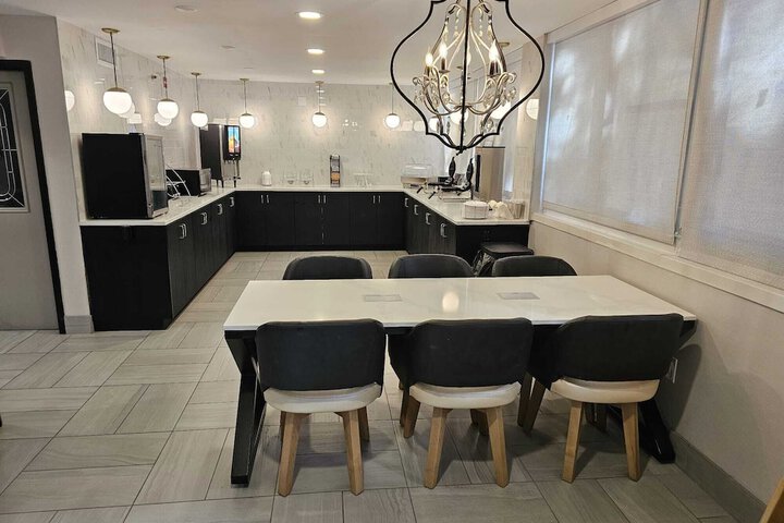 La Quinta Inn & Suites by Wyndham Deerfield Beach I-95