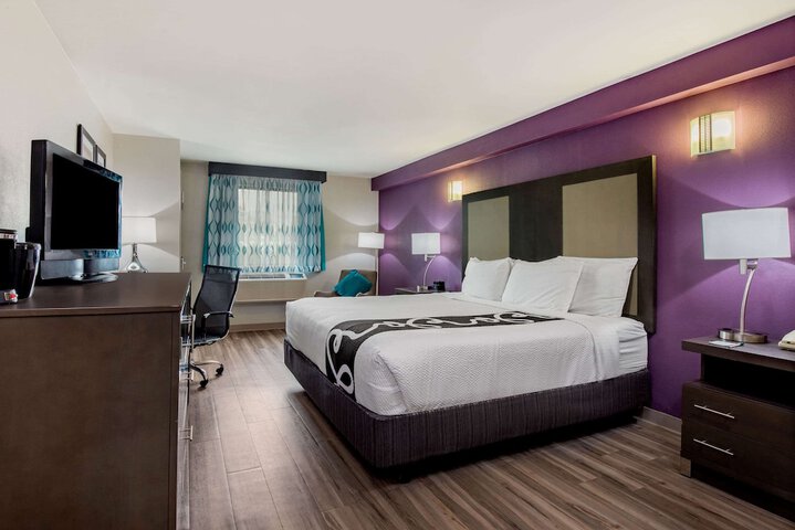 La Quinta Inn by Wyndham West Long Branch / NJ Shore Area