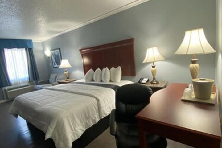 Room 15 of 20