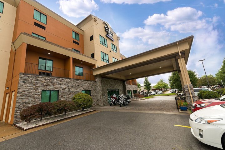 Hotel 4 of 72