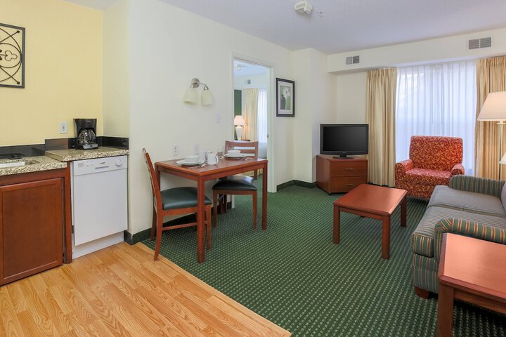 Room 15 of 31