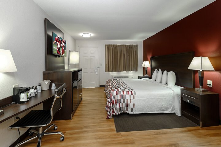 Room 32 of 45