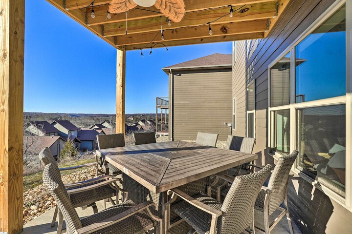 Reeds Spring Condo 3 Mi to Silver Dollar City!