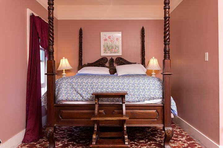 Room 16 of 74