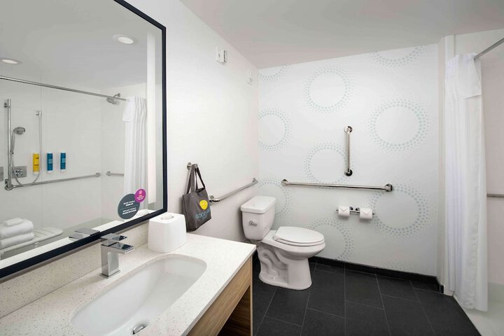 Room 12 of 35