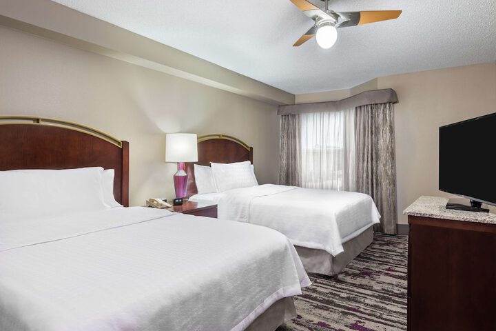 Room 10 of 36