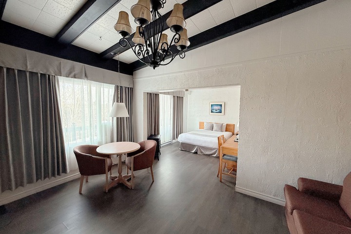 Room 15 of 35