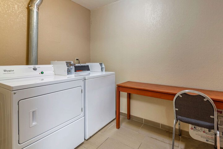Room 20 of 40