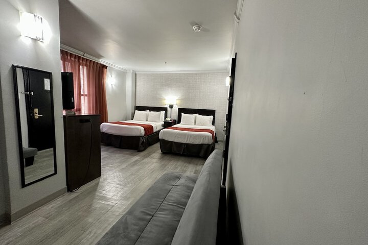 Room 41 of 49