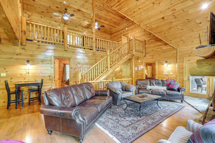 Hike Fish & Golf: Burnsville Retreat w / Deck!
