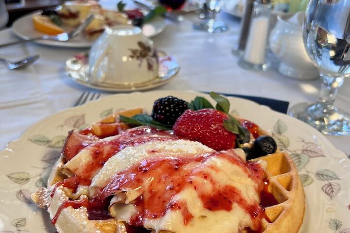 Breakfast/Coffee Service 107 of 128