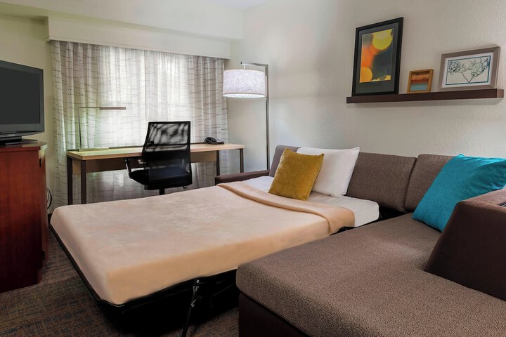 Room 16 of 23