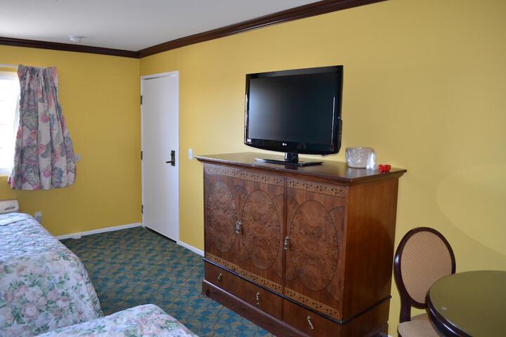Room 16 of 33