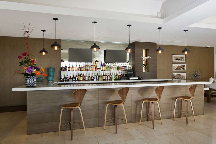 DoubleTree by Hilton Hotel Galveston Beach