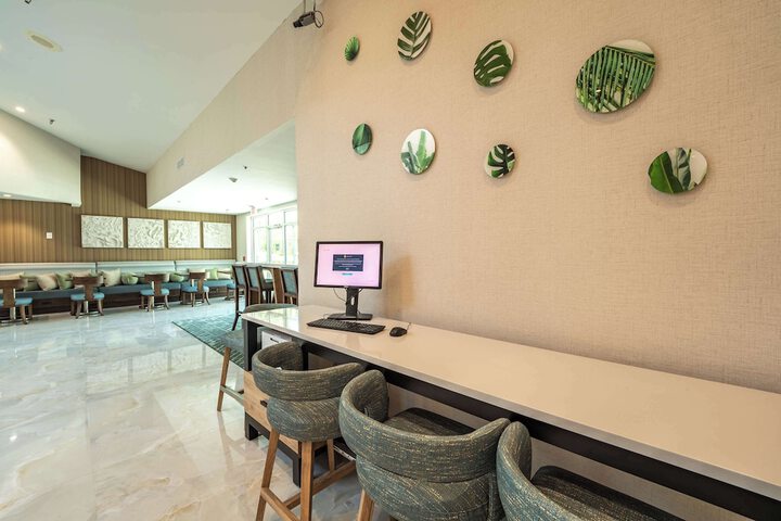 Business Center 58 of 58