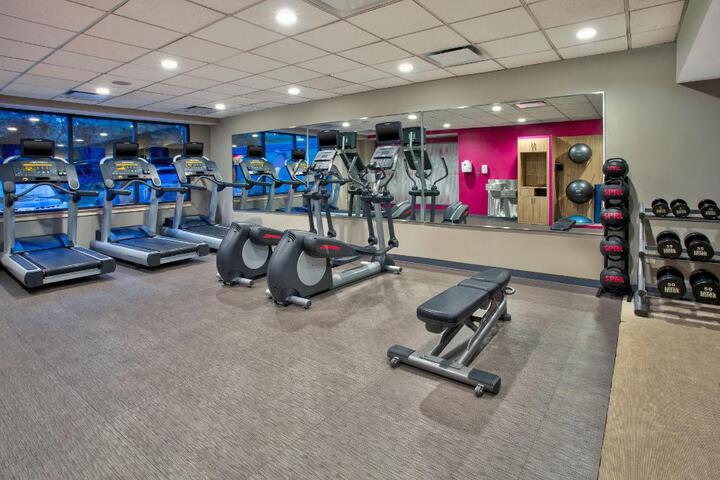 Crowne Plaza Chicago-Northbrook by IHG