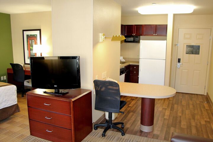 Room 11 of 29