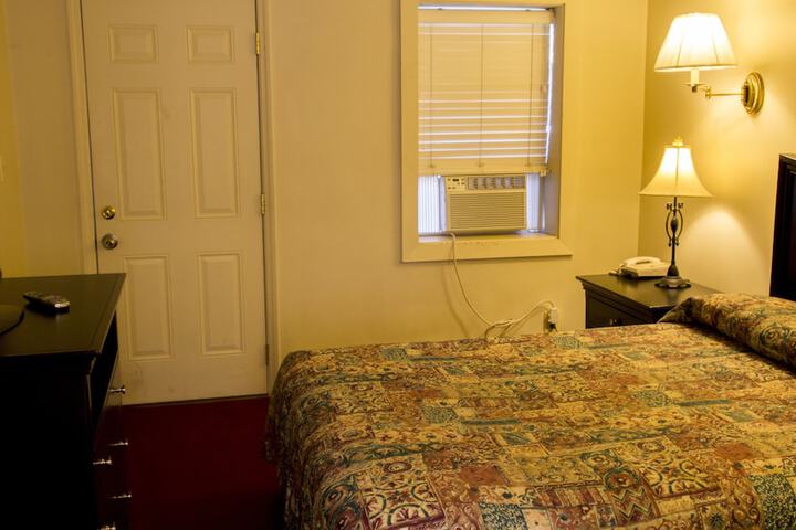 Room 16 of 35