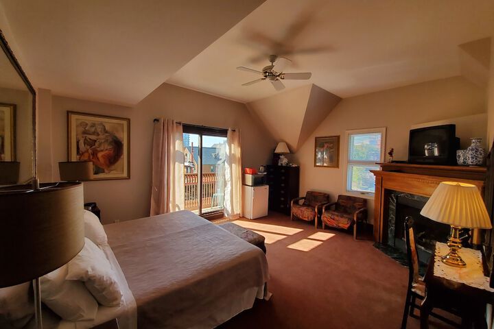 Room 16 of 42