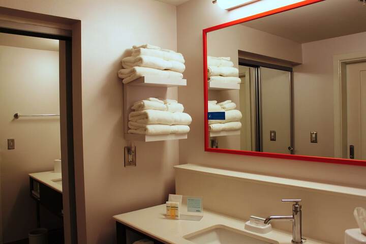 Hampton Inn by Hilton Forsyth
