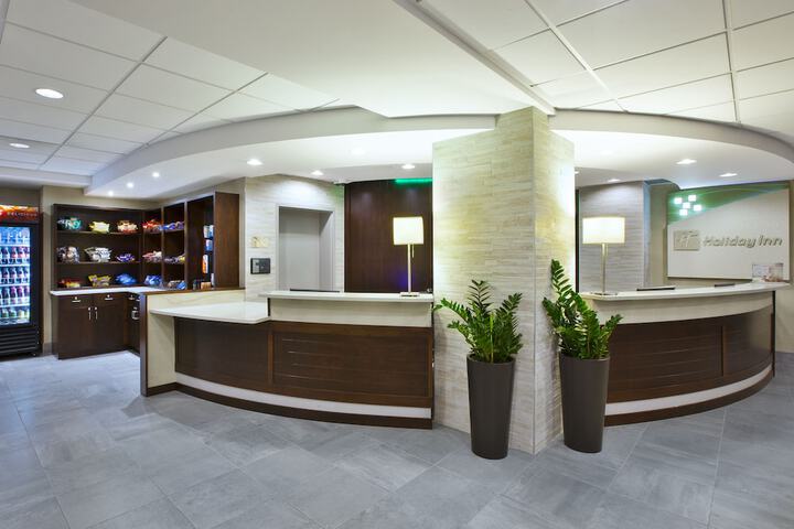 Hotel 5 of 81