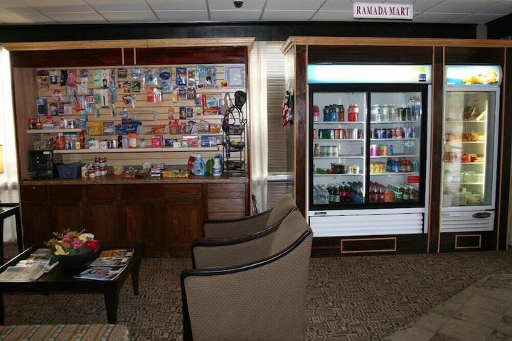 Gift Shop 17 of 20