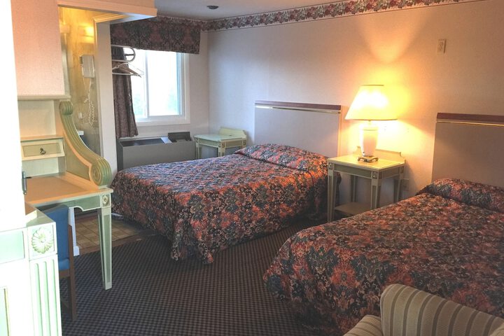 Room 14 of 24