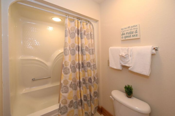 Room 47 of 94