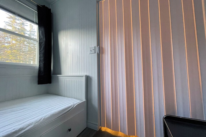 Room 70 of 111