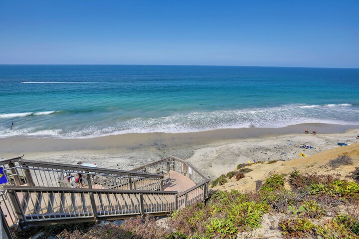 Solana Beach Condo w / Community Pool Beach Access