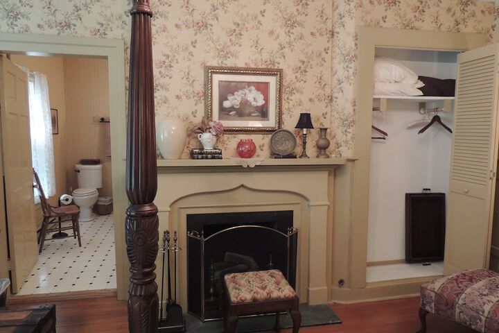 Room 18 of 45